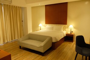 Suite Premier | Brankas, Wi-Fi gratis, dan seprai linen