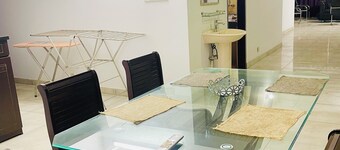 Spacious 4-bedroom apartment in lovely Dhaka Gulshan with AC, WiFi