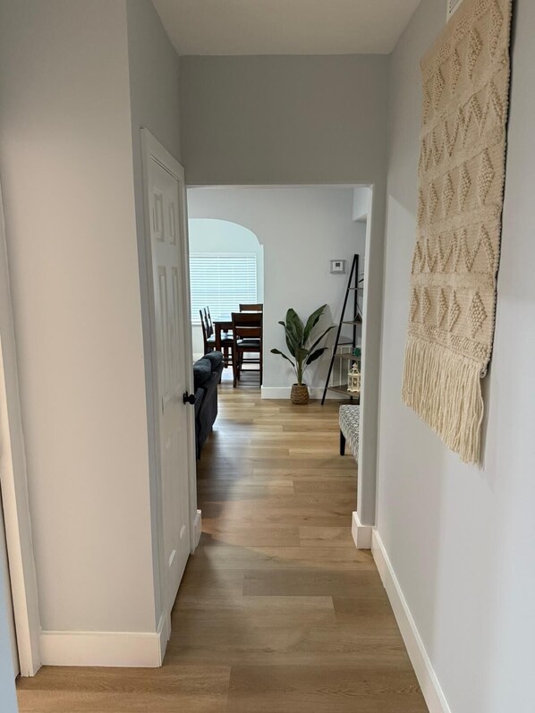 Interior - Stylish Homey 4Bedroom With Outdoor Pool (Miami)