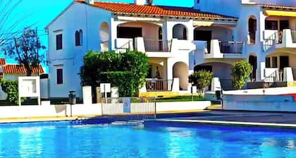 Vistamar. Peace, comfort, and views just steps from the beach