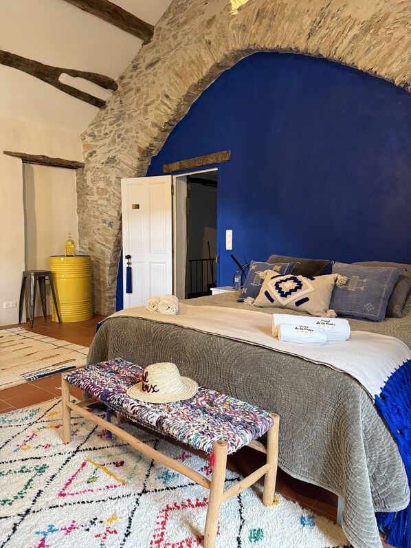 3 bedrooms, iron/ironing board, travel cot, free WiFi