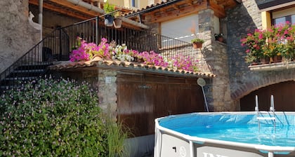 Gîte Teulé 2 in the Pyrenees: A perfect getaway in the middle of nature|11 pax