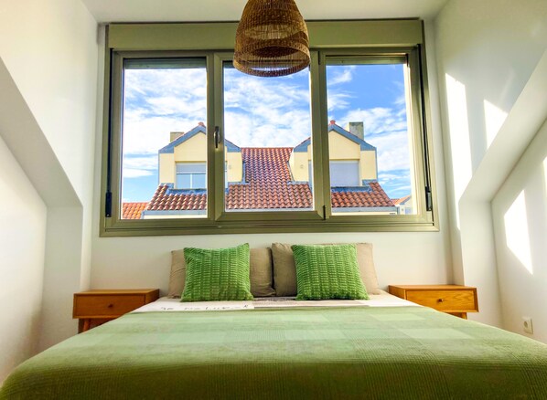 4 bedrooms, WiFi, bed sheets