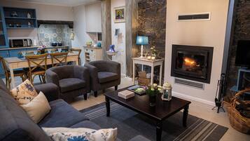 Traditional House | Living area