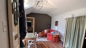 Living area - Tiny home near Brady Mt./ Lake Ouachita (Royal)