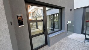 숙박 시설 정면