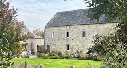 Large cottage with heated pool near the D-Day beaches