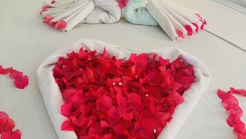 Classic Double Room, Balcony, Garden View | Desk, laptop workspace, blackout curtains, soundproofing