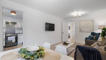 Standard Apartment | Dining room