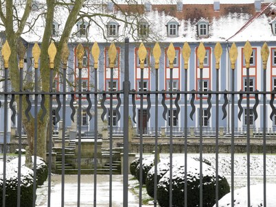 Quietly situated vacation home with a fantastic view. Bathing lake 5 min away.