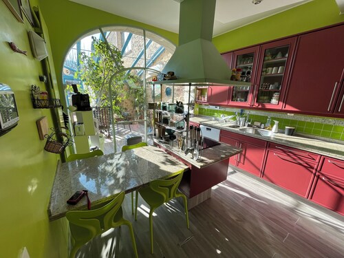 Exceptional 275-square-meter village house with an 11x6-meter pool and 14 rooms