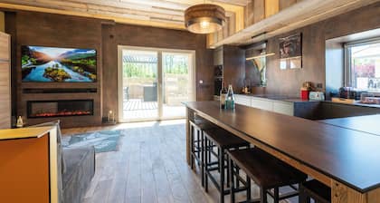 Apartment with private pool in Annecy