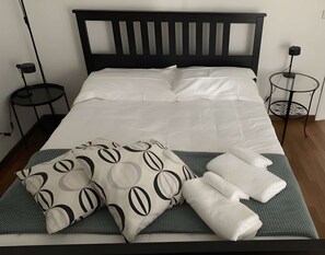 1 bedroom, WiFi, bed sheets - Cozy and terraced apartment in the center of Rome (Roma)