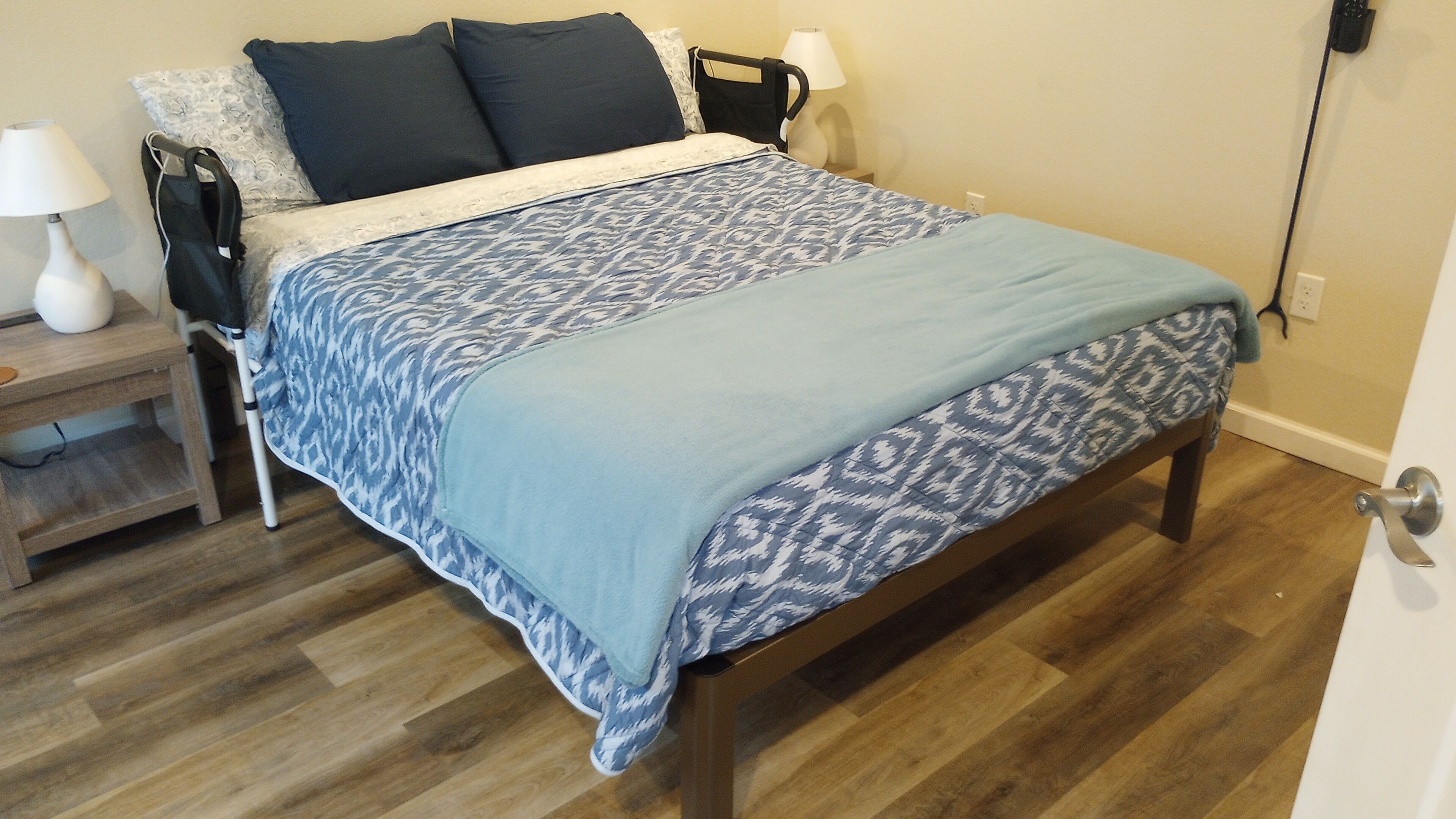 2 makuuhuonetta, Wi-Fi, vuodevaatteet, pääsy pyörätuolilla