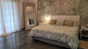 2 bedrooms, free WiFi, bed sheets - Unique and peaceful oasis. (Saboga)