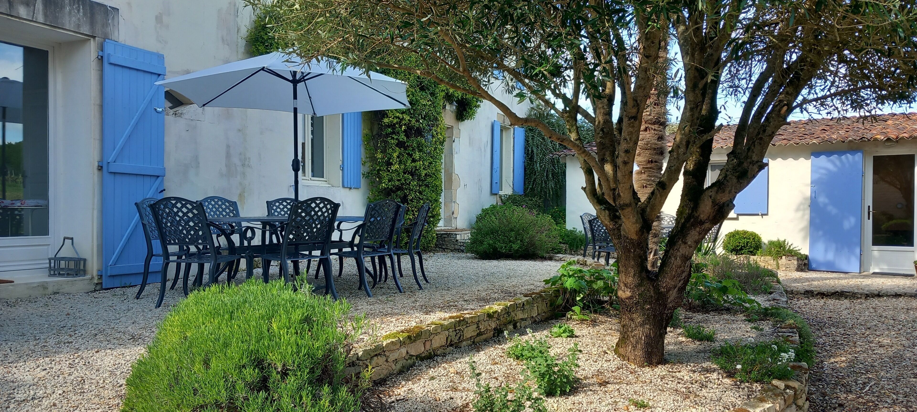Courtyard seating area