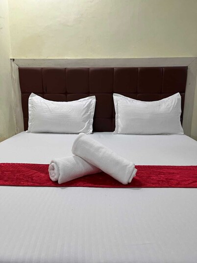 Hotel Ghoonghat