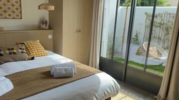 3 soverom, strykejern/-brett, internettilgang og sengetøy