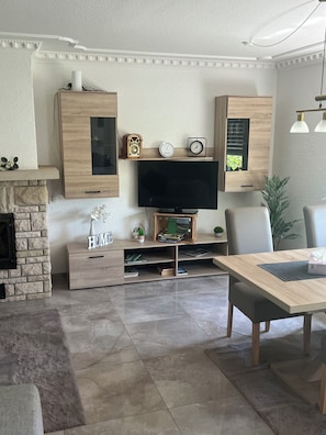 Dining - Beautiful vacation apartment Bad Bertrich (Bad Bertrich)