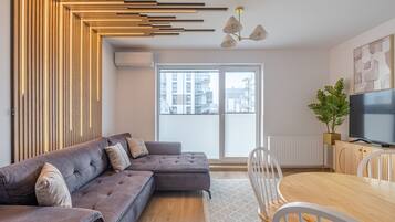 Comfort Apartment | 2 bedrooms, iron/ironing board, free WiFi