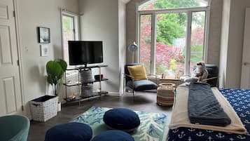 5 soveværelser, skrivebord, strygejern/strygebræt, weekendseng