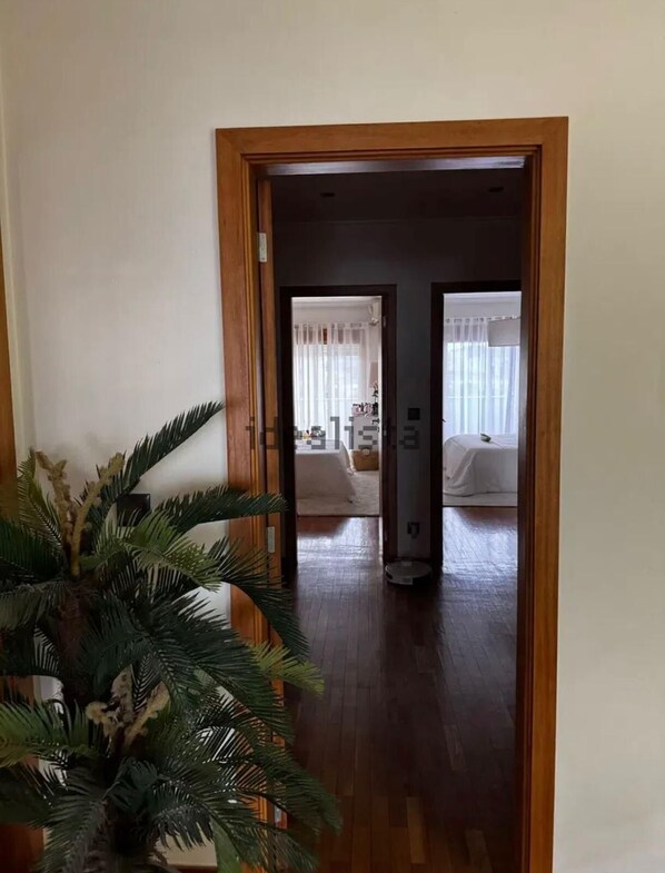 3 bedrooms, iron/ironing board, WiFi, bed sheets - Charming Apartment in Braga - Test (Braga)