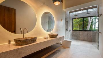 Superior Studio Suite, Private Bathroom, Sea View | Bathroom | Shower, free toiletries, hair dryer, towels