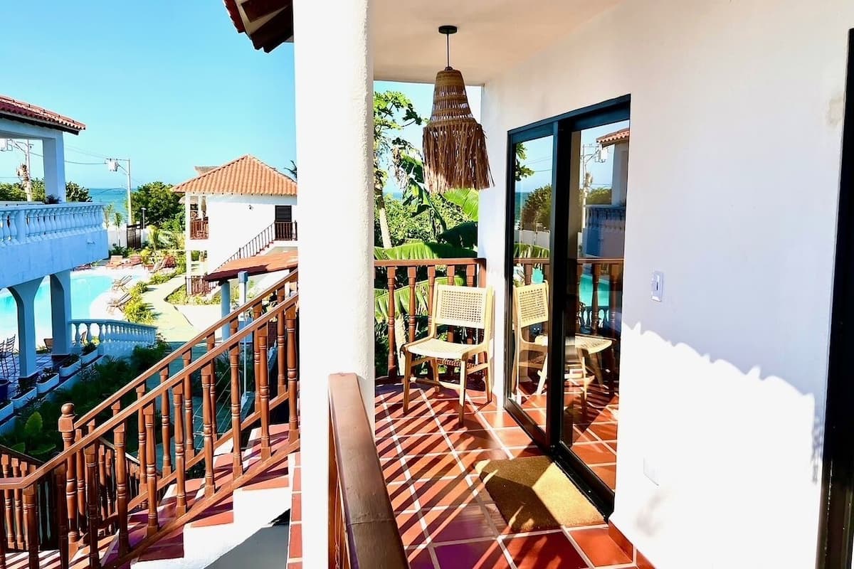 Deluxe Double Room, Balcony, Sea View | Down duvets, free WiFi