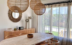 Dining - Les Villas du Bois, an invitation to live a unique experience on the Île de Ré, (Le Bois-Plage-en-Ré)