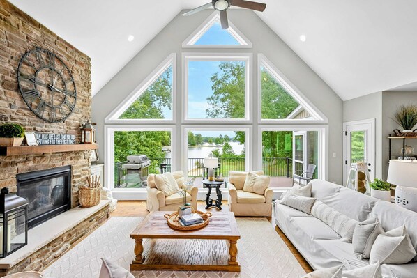 Smart TV, fireplace, video games, offices