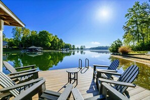 Property grounds - Lakefront Lake Anna 5 Suites, Dock, Beach (Mineral)