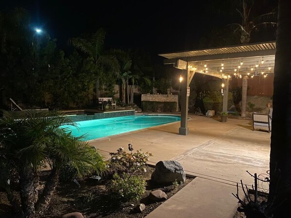 Pool - Carlsbad Unfurnished 5 Bedroom 3 Bath We can furnish staging fee , Pool Jacuzzi (Carlsbad)