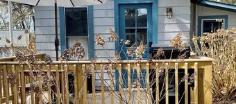 New listing! Cozy, fresh and clean 1-bedroom cottage with Pond access in Chatham