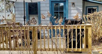 New listing! Cozy, fresh and clean 1-bedroom cottage with Pond access in Chatham