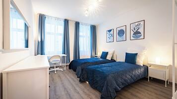 2 bedrooms, iron/ironing board, WiFi, bed sheets