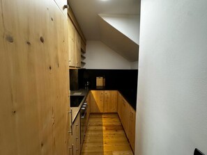 Uuni, liesi, astianpesukone