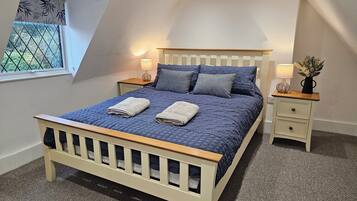 2 chambres, fer et planche Ă repasser, Wi-Fi, draps fournis