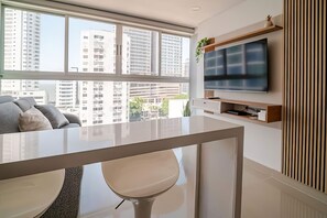 Smart TV - Modern duplex near the beach - 2 bathrooms + pool view (bocagrande)