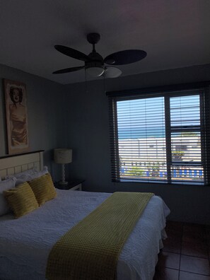 2 slaapkamers, een strijkplank/strijkijzer, wifi, beddengoed