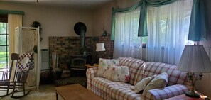 Smart TV, fireplace, printers