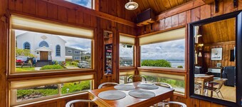 Whalesong House and Garden