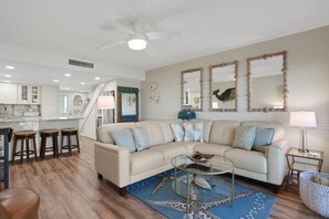Smart TV - Coquina B201 High End, Ocean Front Retreat (St. Augustine)