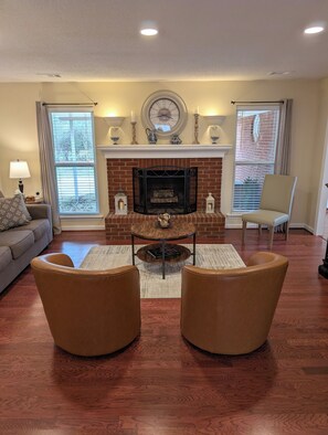 Interior - Charming 3 bedroom Masters Rental, 18 minutes from Augusta National Golf Club (Grovetown)