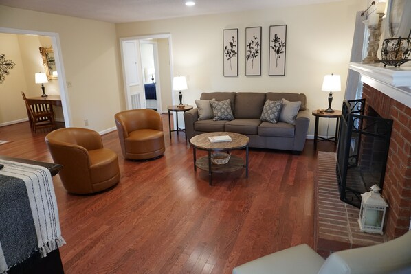 Smart TV, DVD player