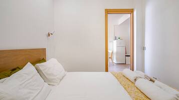 1 habitación, internet y ropa de cama