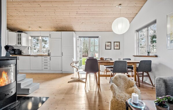 Interior - Stunning home in Holbæk with sauna (Holbæk)