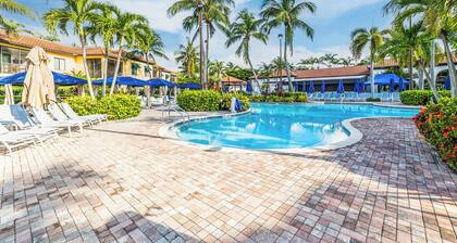 Stunning 3 bedroom Oasis, quiet and great location in world-class resort!