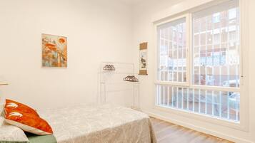 2 dormitorios, tabla de planchar con plancha, wifi y ropa de cama