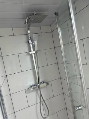 Seife, Shampoo, Toilettenpapier