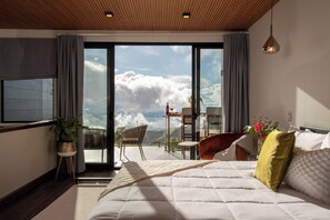 1 bedroom, laptop workspace, soundproofing, iron/ironing board - ÉWA Homes Monteverde  (Monteverde)